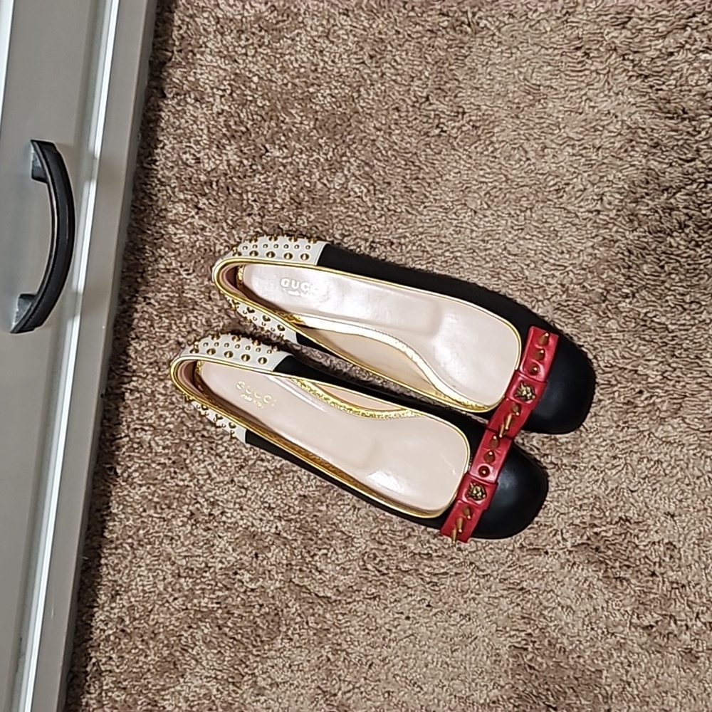 Authentic Gucci Flats